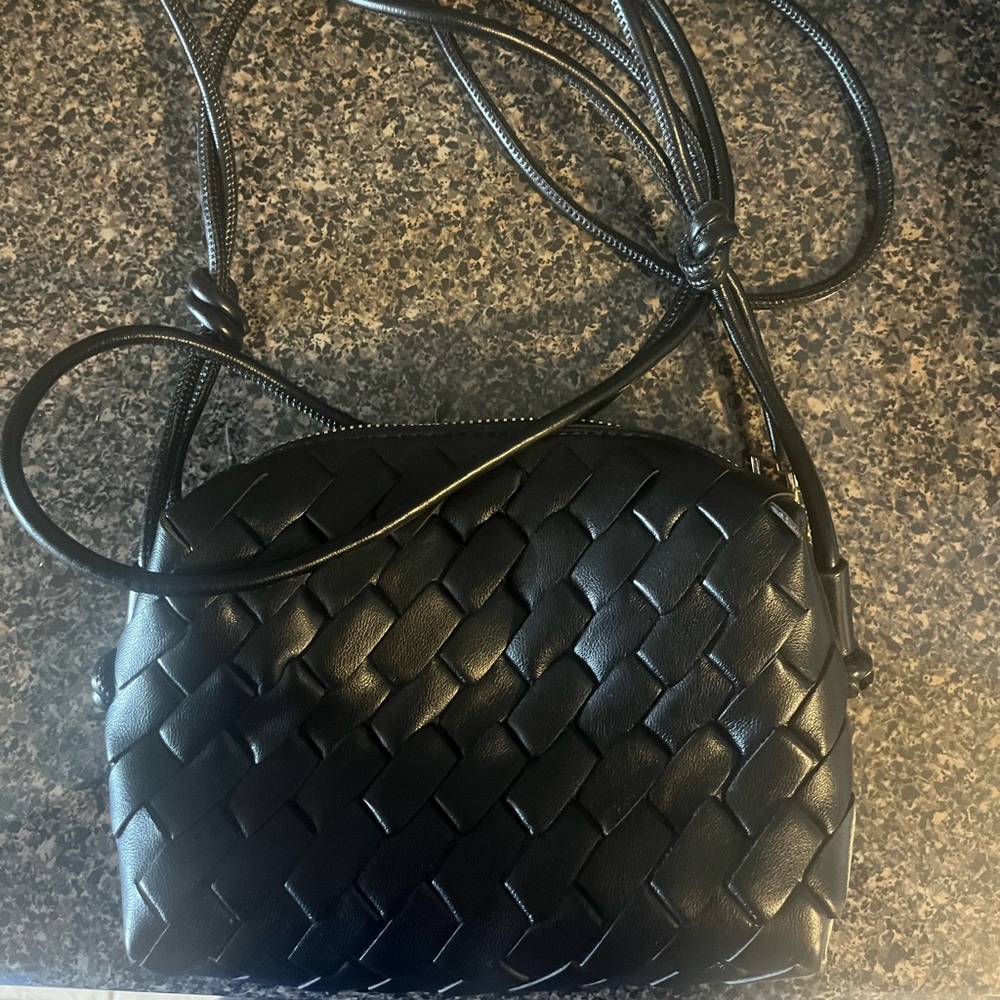 Woven Camera Bag